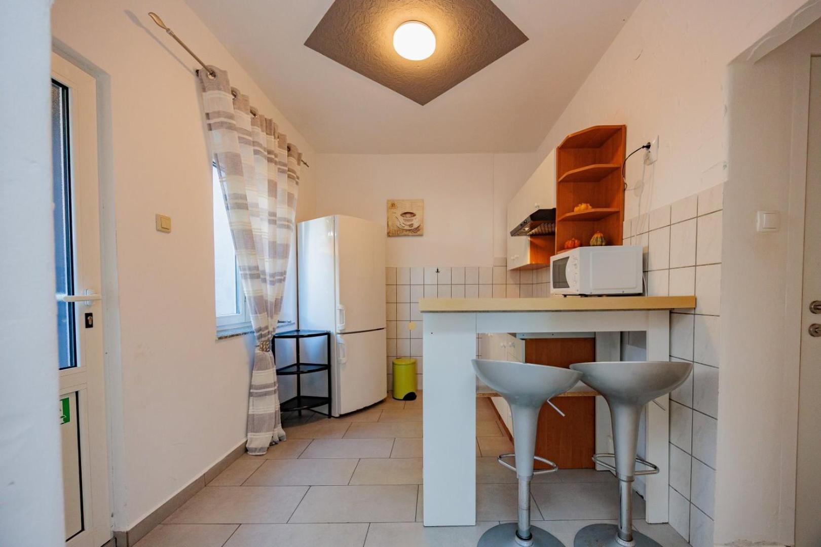 Crowonder Lucky Holiday House With Pool And Patio 30 Meters From The Beach Zadar Exterior foto