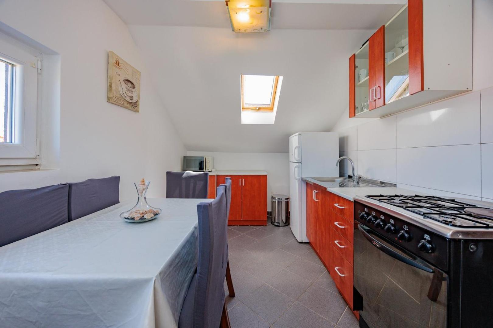Crowonder Lucky Holiday House With Pool And Patio 30 Meters From The Beach Zadar Exterior foto