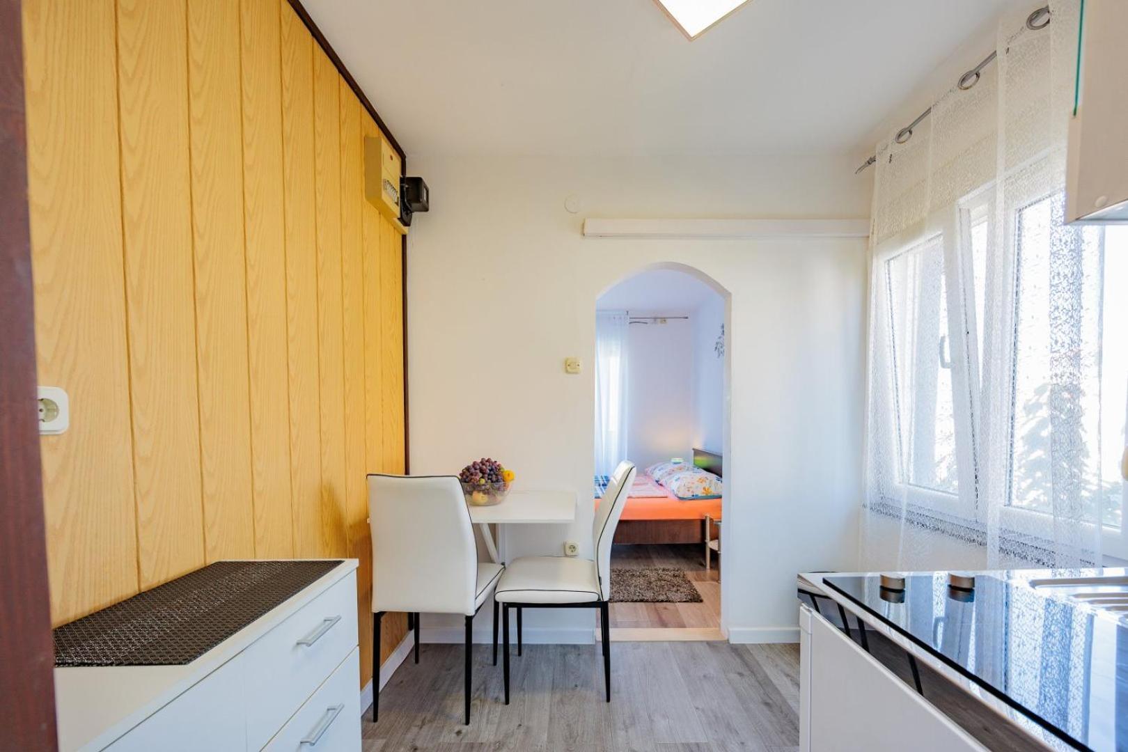 Crowonder Lucky Holiday House With Pool And Patio 30 Meters From The Beach Zadar Exterior foto